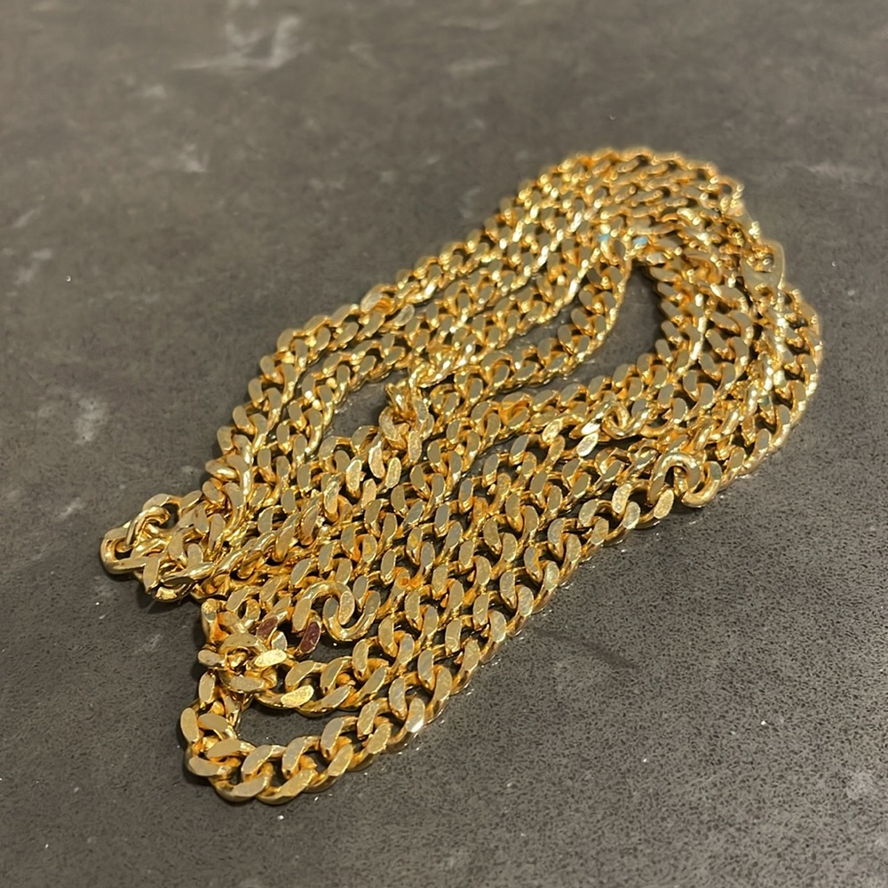 Gold Tone Link Chain Necklace - Picture 7 of 9